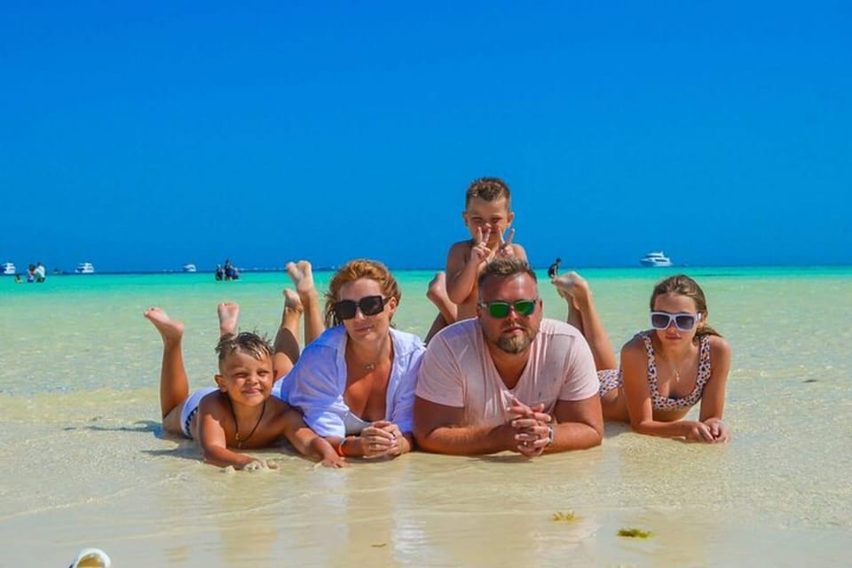 الجزيرة البيضاء ومحمية رأس محمد بالمركب، شرم الشيخ